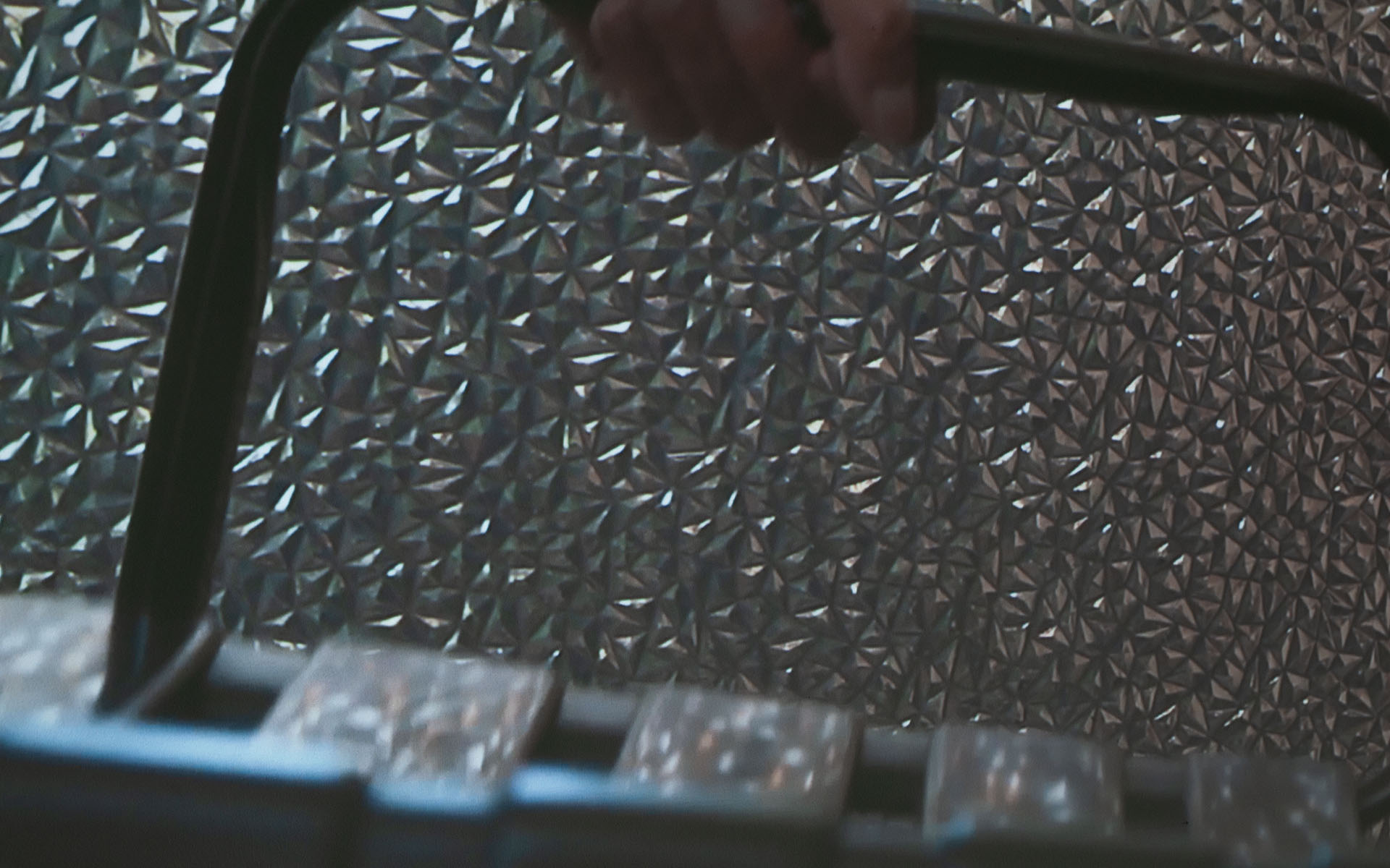 Bilder aus der Serie: Wenn man Maman die kleinen Spitzenstücke aufrollte (2019)